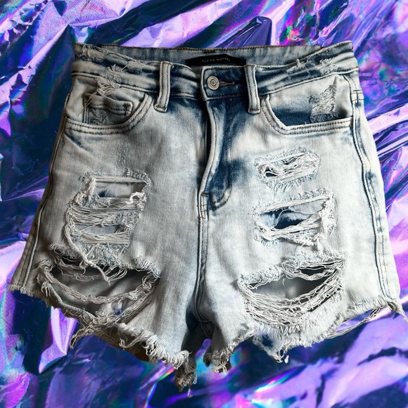 HIGH RISE FLYING MONKEY SHORTS🩵 - Picture 1 of 4